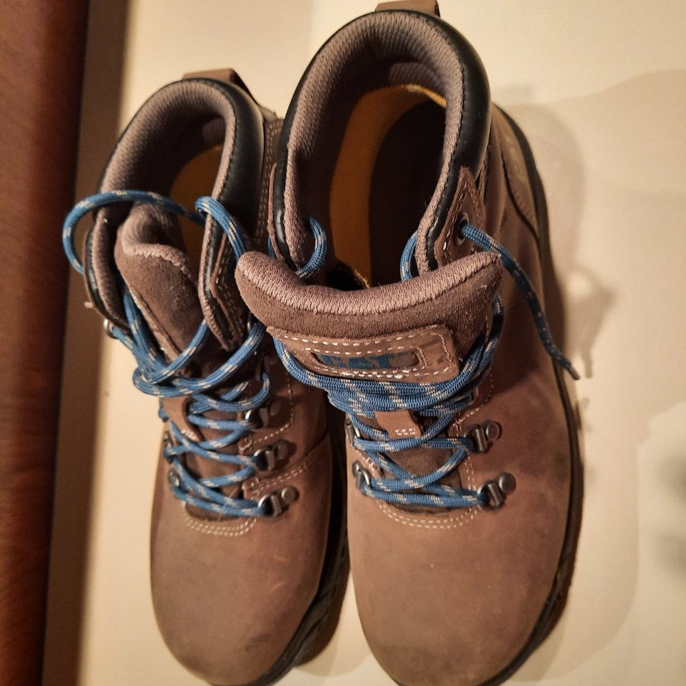 Work boots [steel toe ]